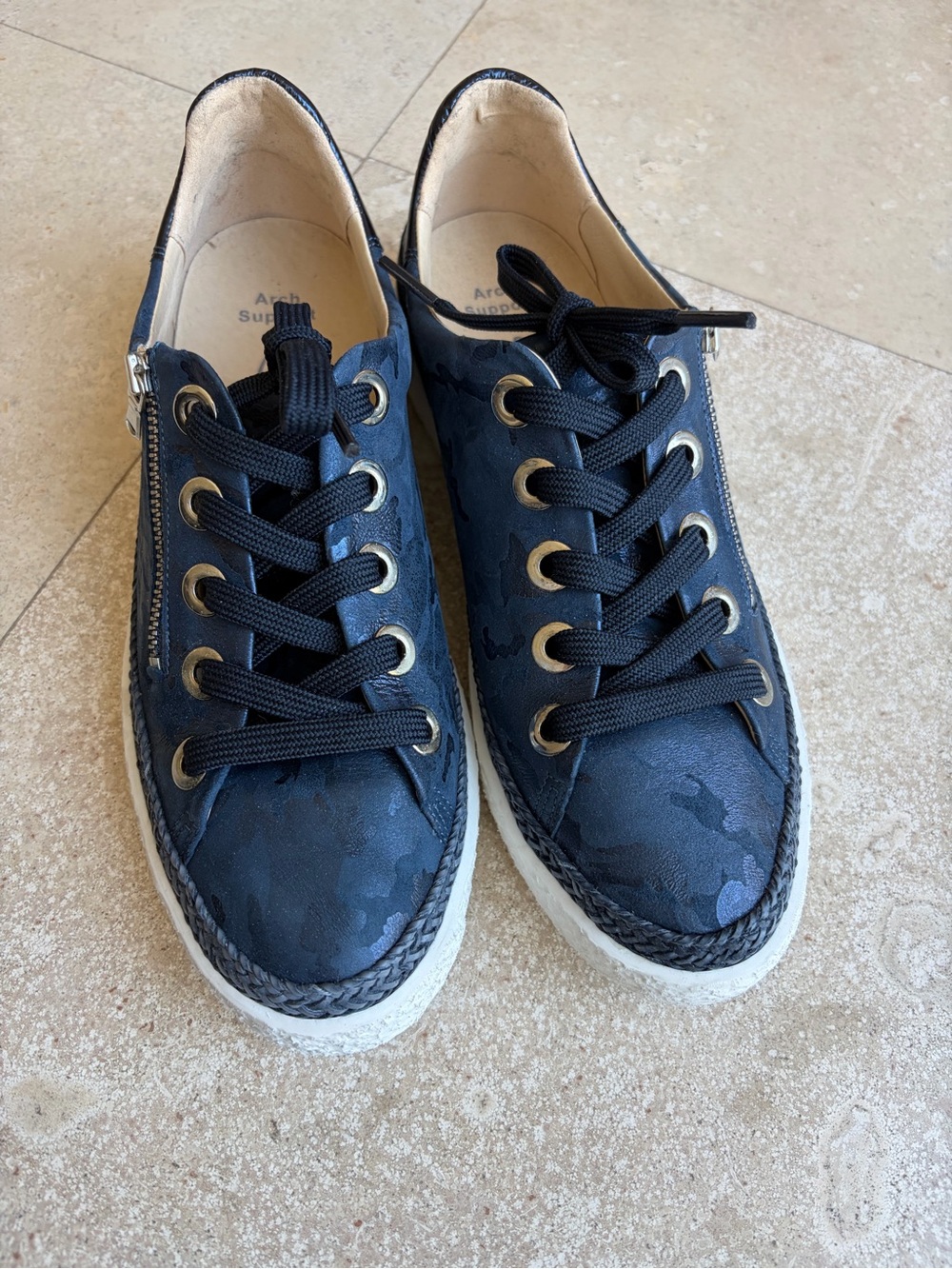 Softwaves Navy Camo Leather Sneakers Shoes Side Zip Arch Support EU 38.5/US 8